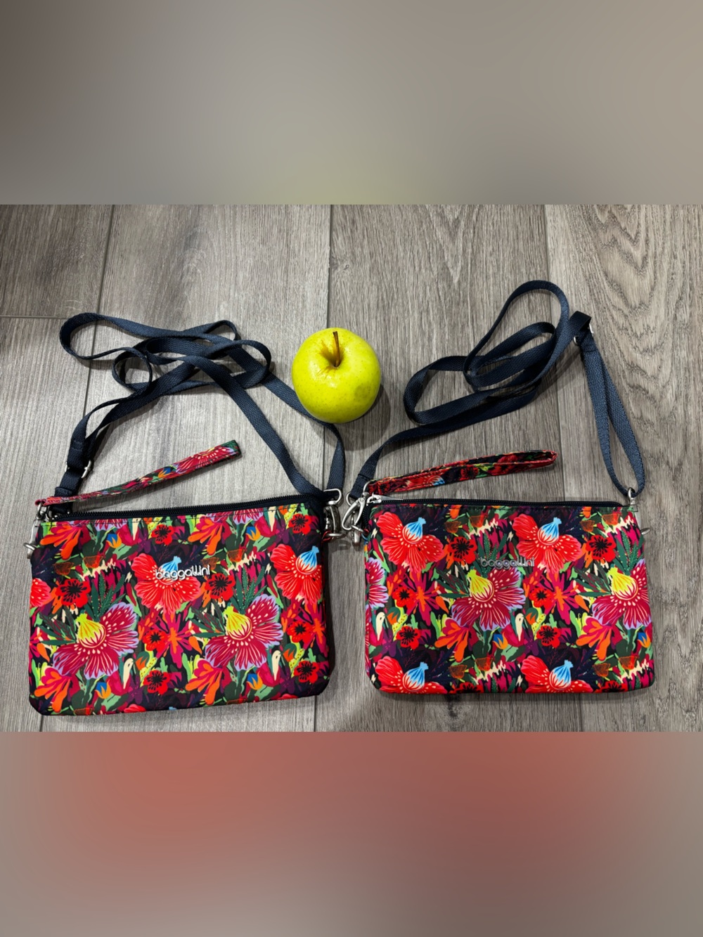 2 Baggallini Red Multicolor Floral Crossbody Wallet mini bag